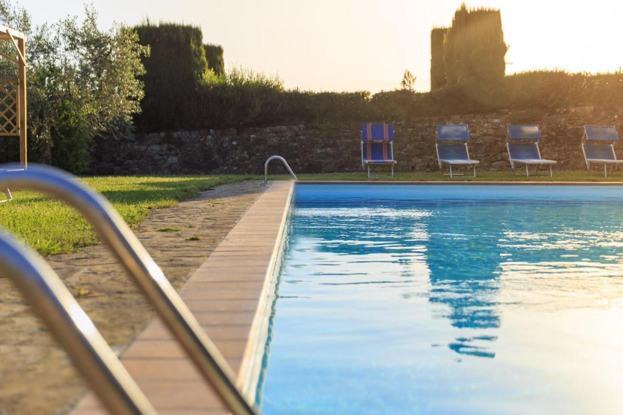 Agriturismo Fattoria Di Sommaia กาเลนซาโน ภายนอก รูปภาพ